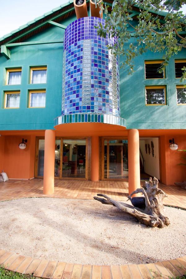 Flatdog Lodge Victoria Falls Exterior photo
