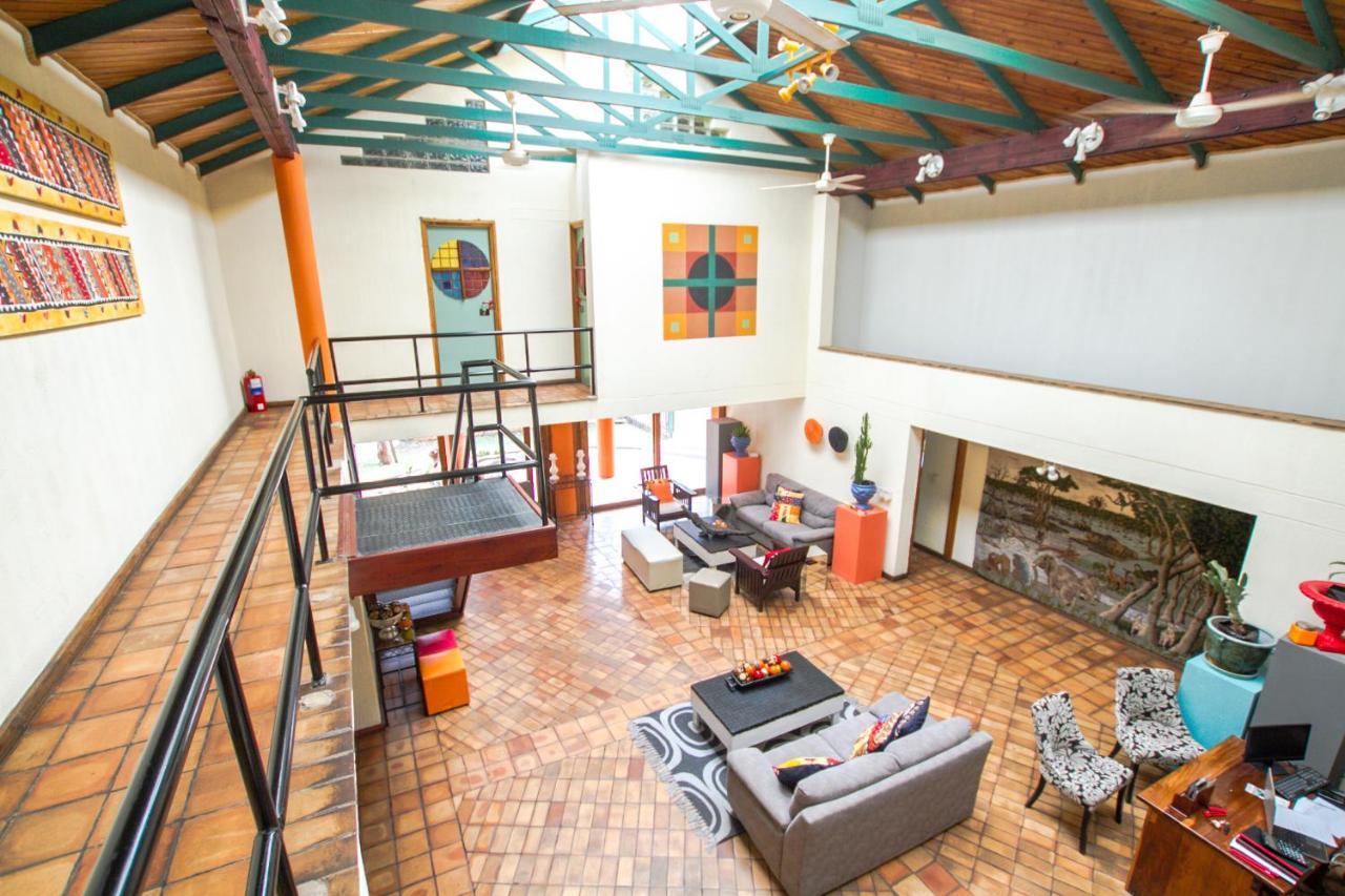 Flatdog Lodge Victoria Falls Exterior photo
